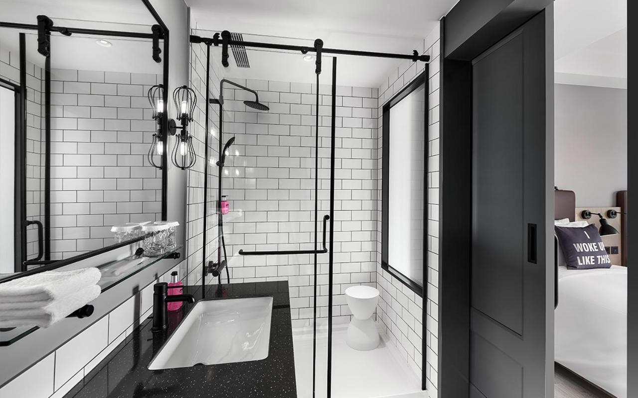 Moxy Taichung Hotel Ngoại thất bức ảnh